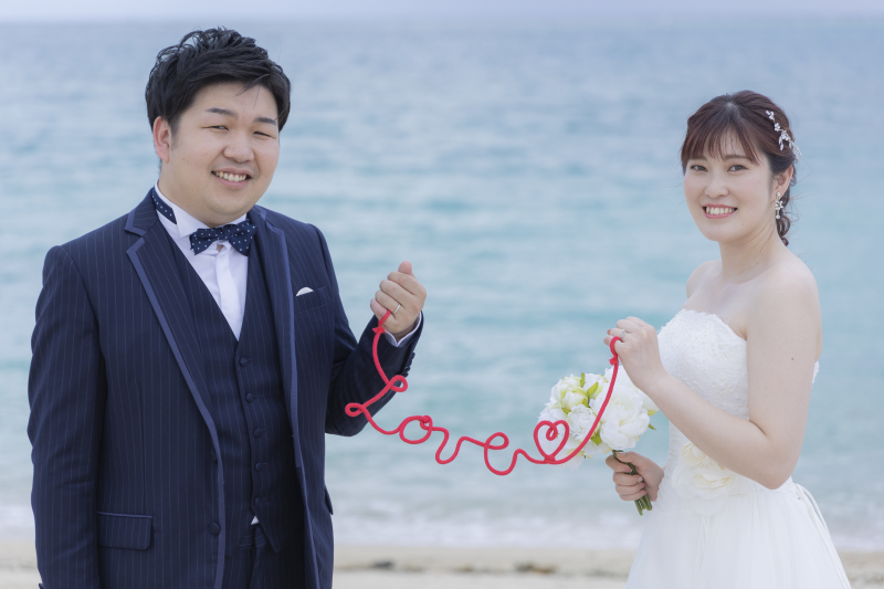 赤い糸で結ばれる二人