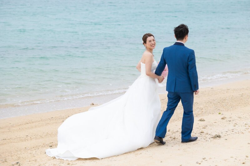 ふたりとひとり、未来へ歩く背中