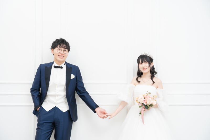 シンプルに美しいお2人の自然なショット