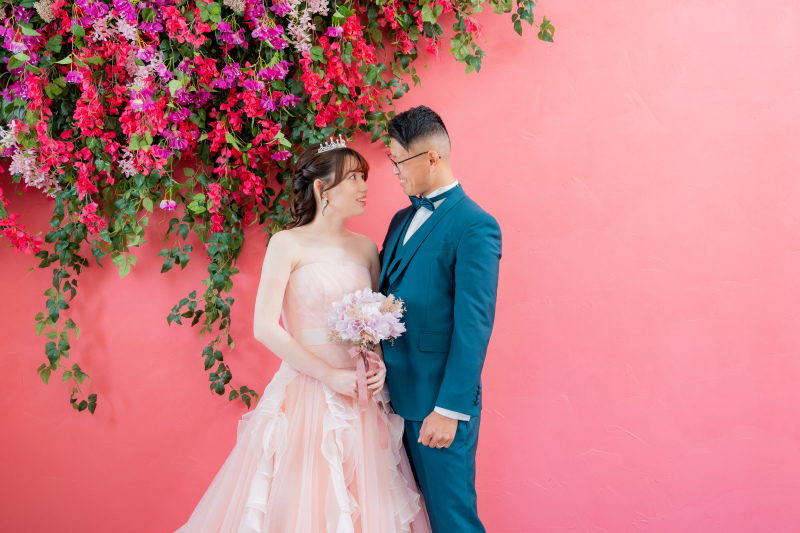 見つめあ〜うと