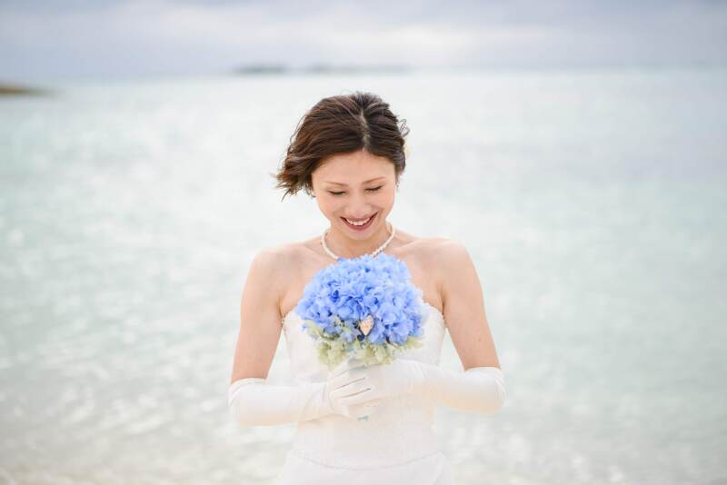 キラキラと光り輝く