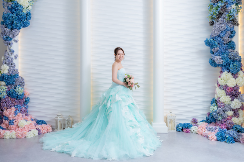 ミントグリーンのドレス