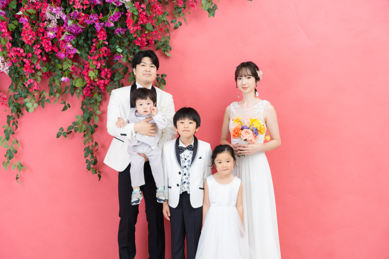 家族全員カメラ目線で記念の一枚♡