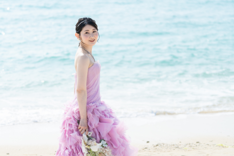 ドレスはヴェラウォン!花びらのような可愛いドレス