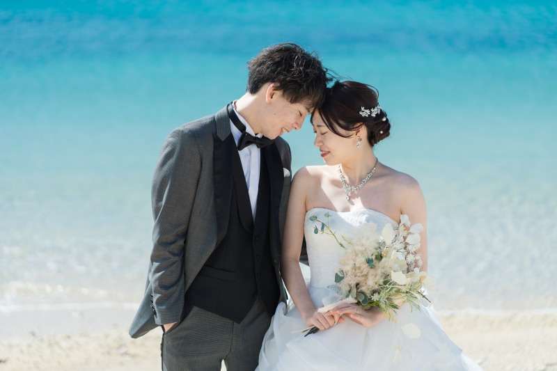 沖縄の大自然とこだわりのスタジオで撮影！多彩な表情を残す一生の宝物となる一枚を