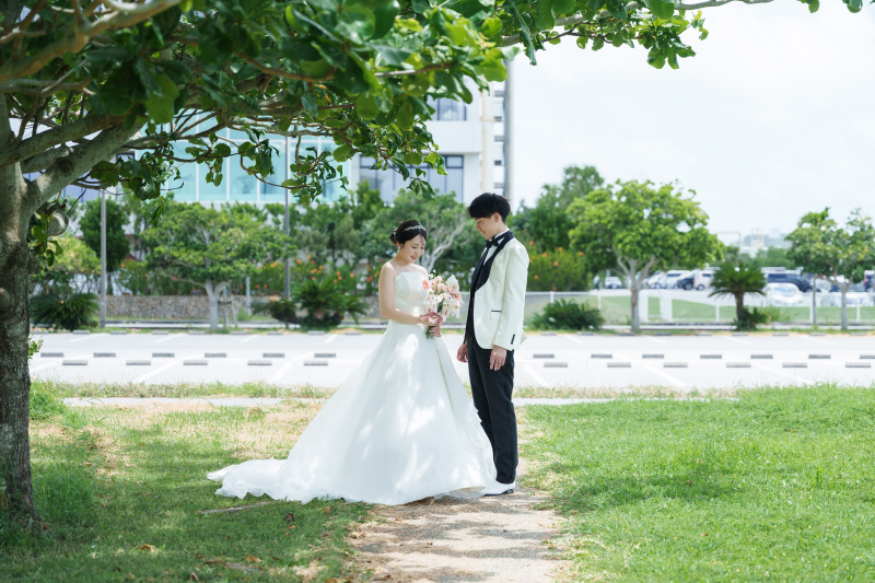 木漏れ日に包まれた優しいまなざし時間が続く午後に