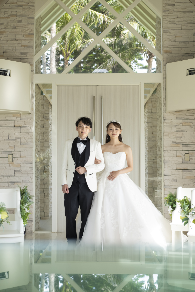 緑と光が降り注ぐ、独立型チャペルで誓いの瞬間を&hellip;