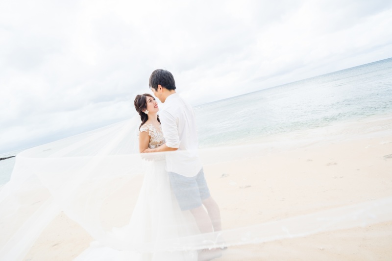 ヴェールなびく