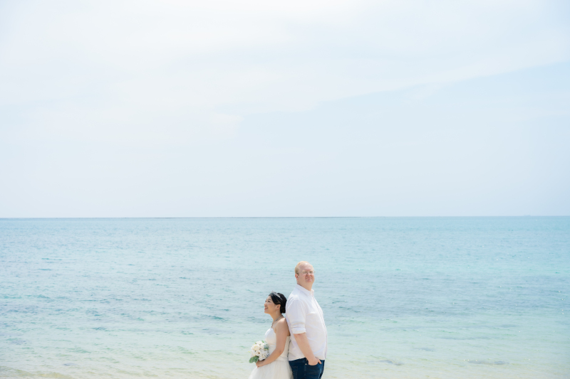 青い海と白砂に包まれた幸せ時間