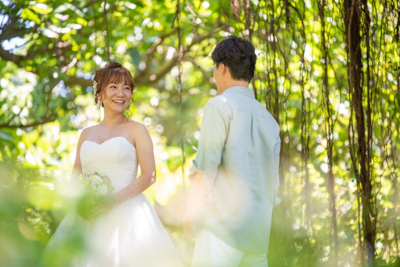 輝くグリーンの中で