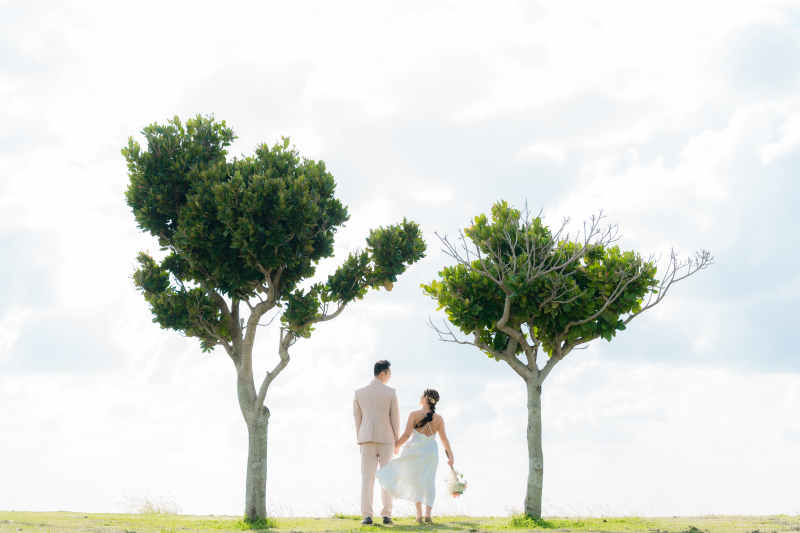 並んで立つだけで絵になるグリーンロケーション撮影