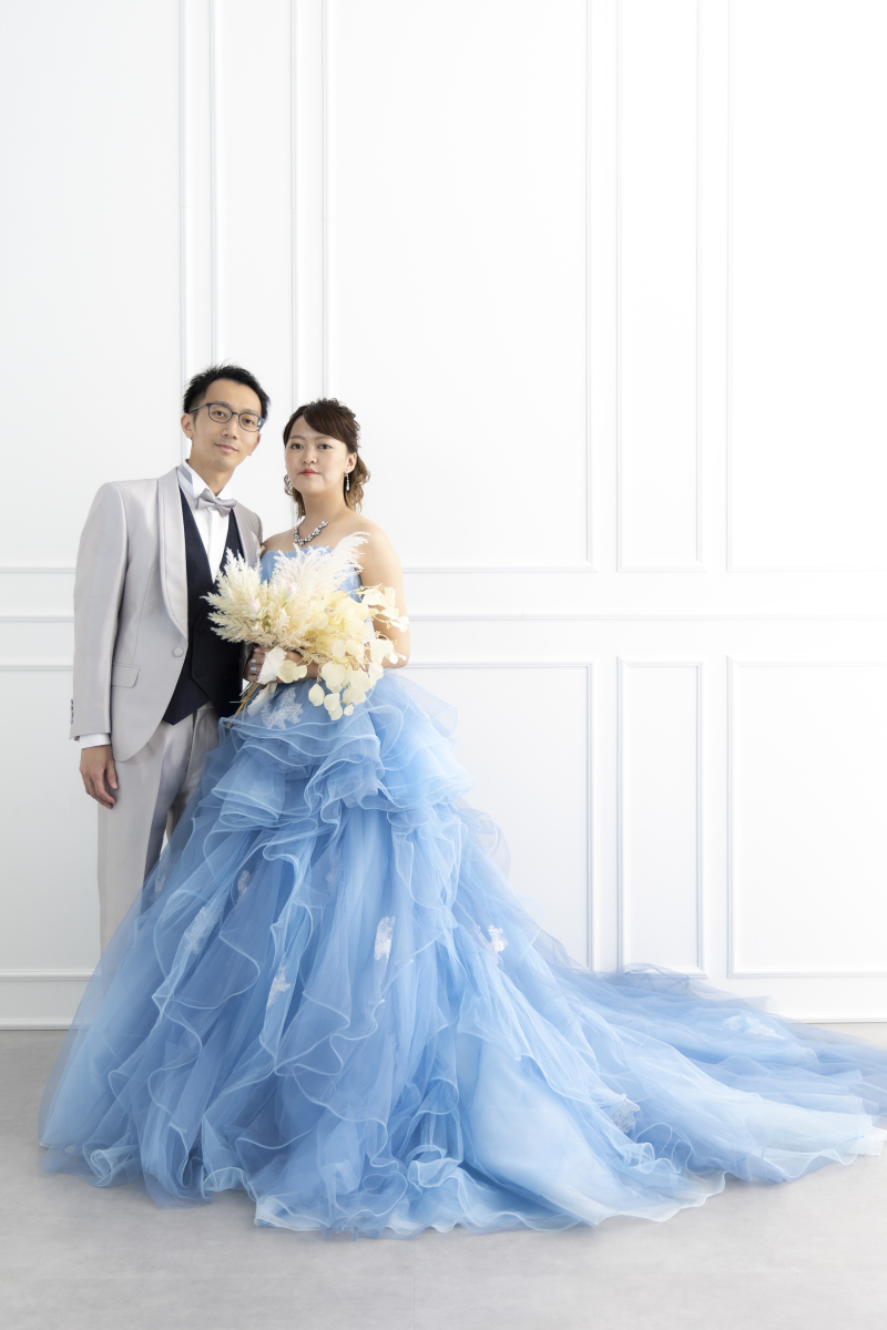 シンプルな背景で