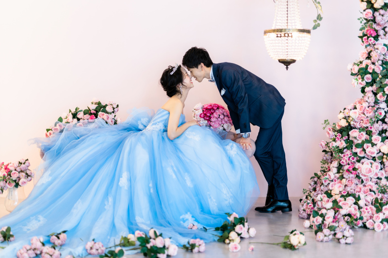 スタジオの雰囲気にあわせたドレスでまるでプリンセス