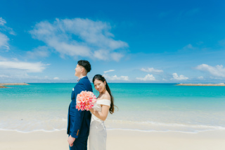 ＼5月末迄の成約限定／衣裳・ヘアメイク付コミコミ10カット2万円台！ビーチ撮影プラン