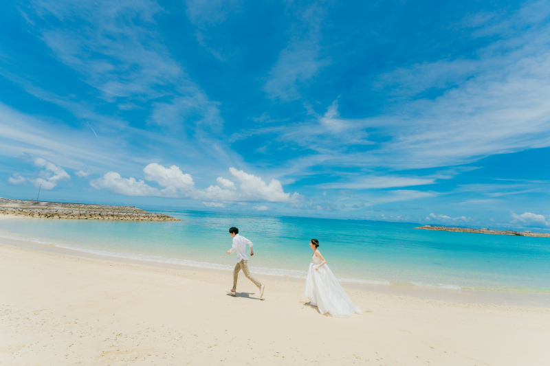 デイタイムビーチ＆サンセット＆スタジオフォトプラン【今だけドレス2着&データ増量中！7大特典プレゼント】