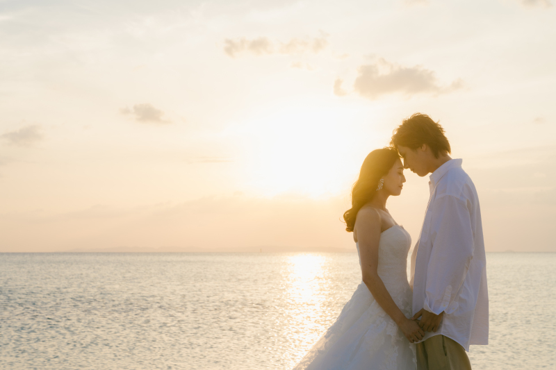 デイタイムビーチ＆サンセット＆スタジオフォトプラン【今だけドレス2着&データ増量中！7大特典プレゼント】