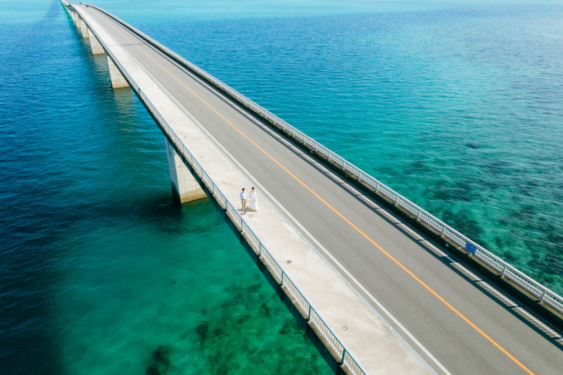 ドローンフォト＆ドレス2着付き！データ増量中の7大特典ビーチフォトプラン