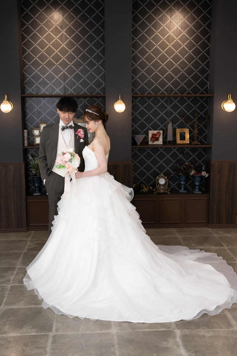 クラシックな黒壁で