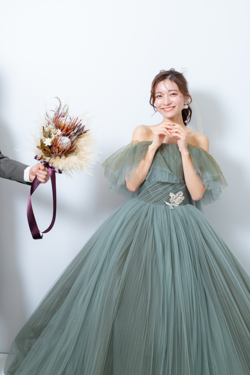 憧れのブランドドレスがお値打ちに