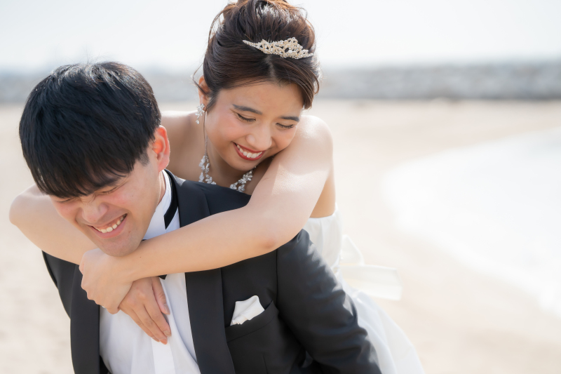 MaiBRIDE天白_海で撮影できる