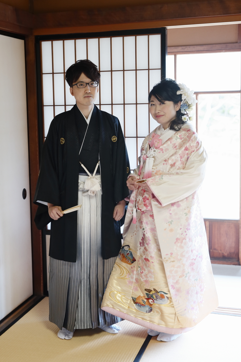 畳の上で立ちポーズ！