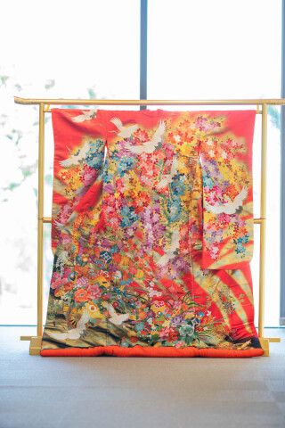 相良刺繍高金箔の花車