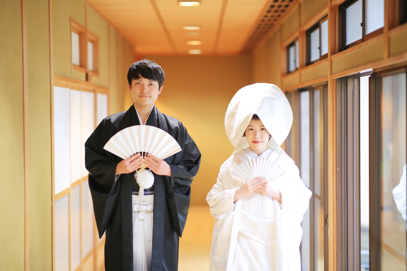 かっちりしたポーズも