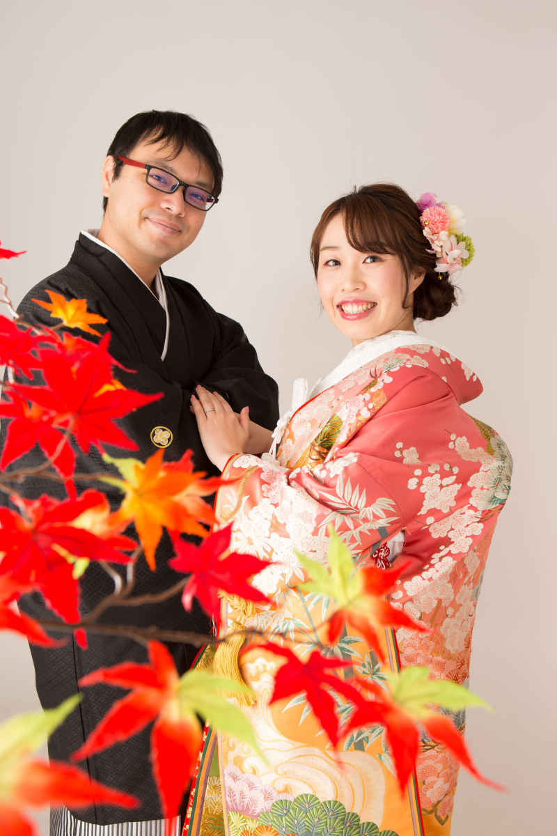 寄り添い合って