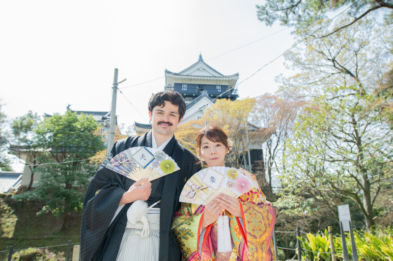 城下に響く、晴れの門出
