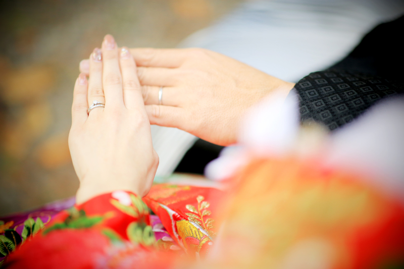 婚約指輪と・・