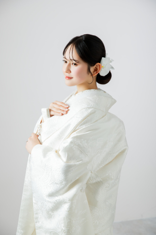 和の装いでかなえる憧れの花嫁姿