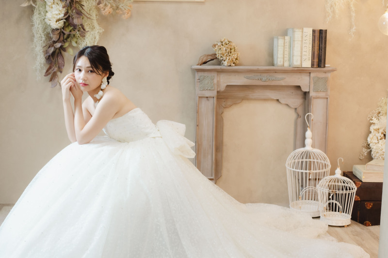 MaiBRIDE 岡崎光ヶ丘_衣装の試着ができる