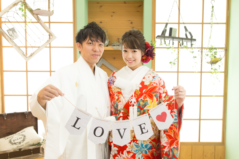 色打掛(赤)×掛け下(白)