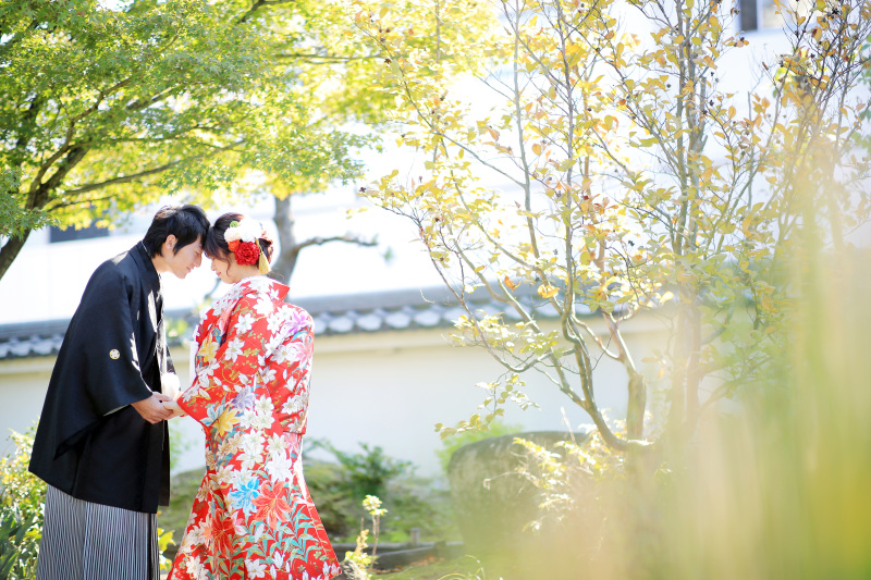 おでことおでこを合わせて