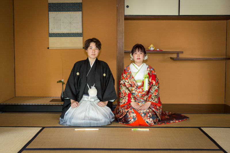 定番の正座も撮影