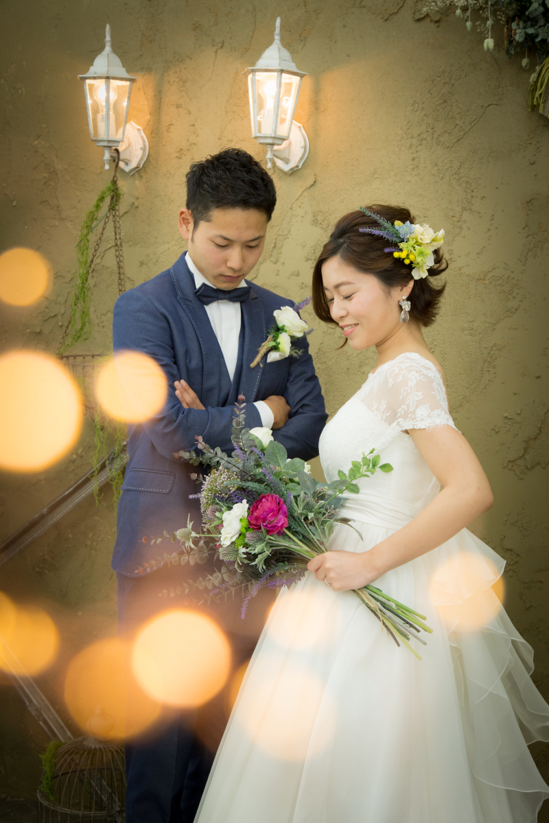 【デザインアルバム1冊+全カットデータ付】新婦メイク&ヘアセット付★一番人気洋装スタジオ撮影プラン