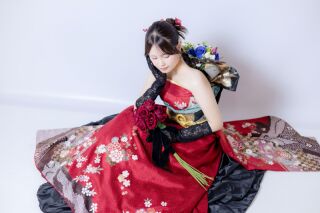 大切な振袖を特別なドレス姿へ