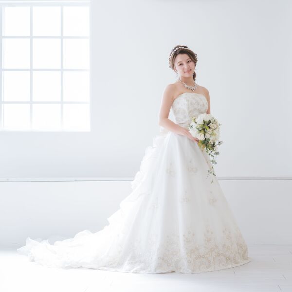 MaiBRIDE 春日井_ウエディングドレスが豊富