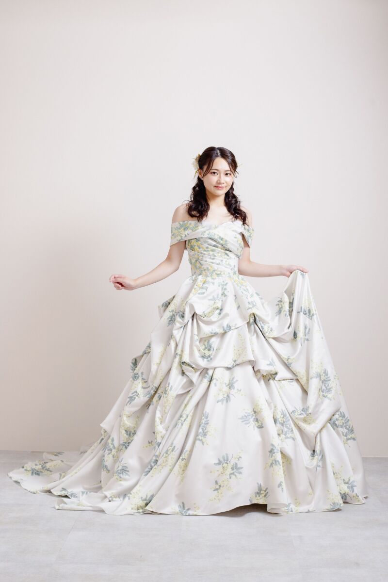 MaiBRIDE　春日井_カラードレスが豊富