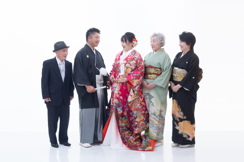 MaiBRIDE 春日井_家族・友人を撮影に呼べる