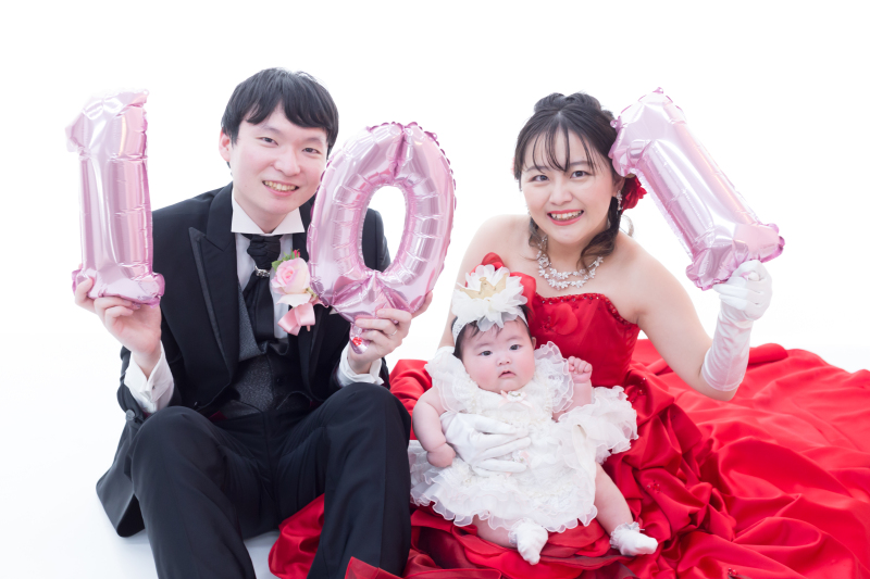 お子様と写真に残す【ファミリーフォトお子様衣裳セットプラン】