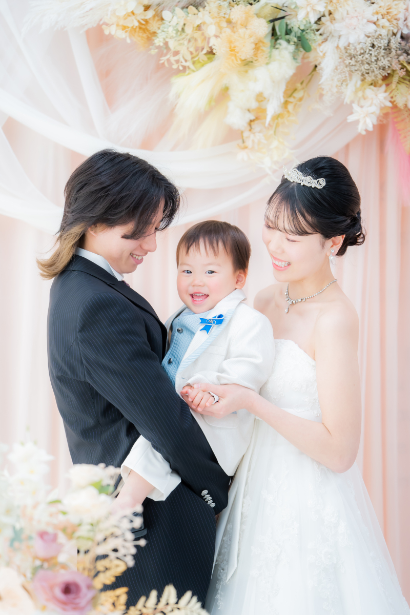 お子様と写真に残す【ファミリーフォトお子様衣裳セットプラン】