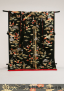 黒引振袖　箔松竹梅