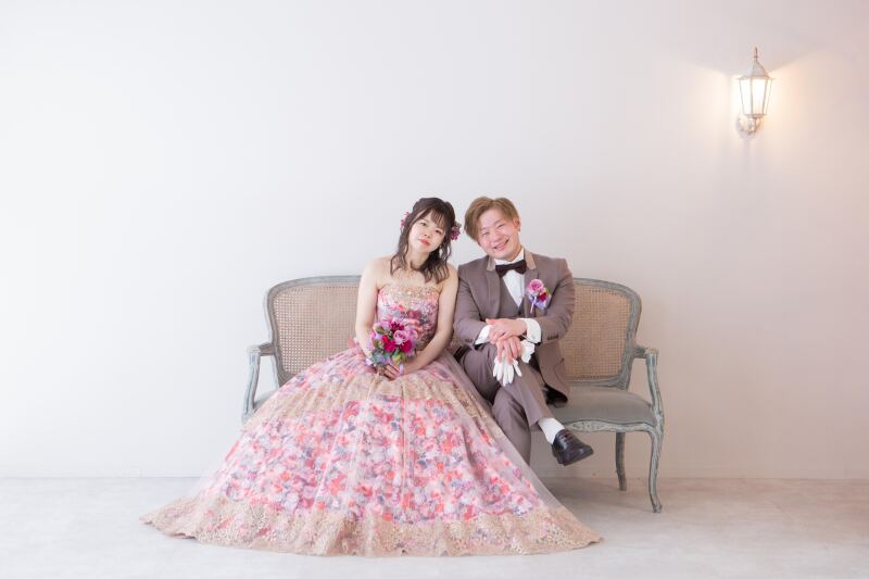 平日2着目特典でピンクのドレスにチェンジ