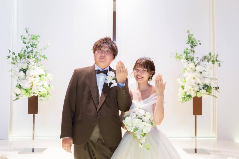 指輪ポーズ