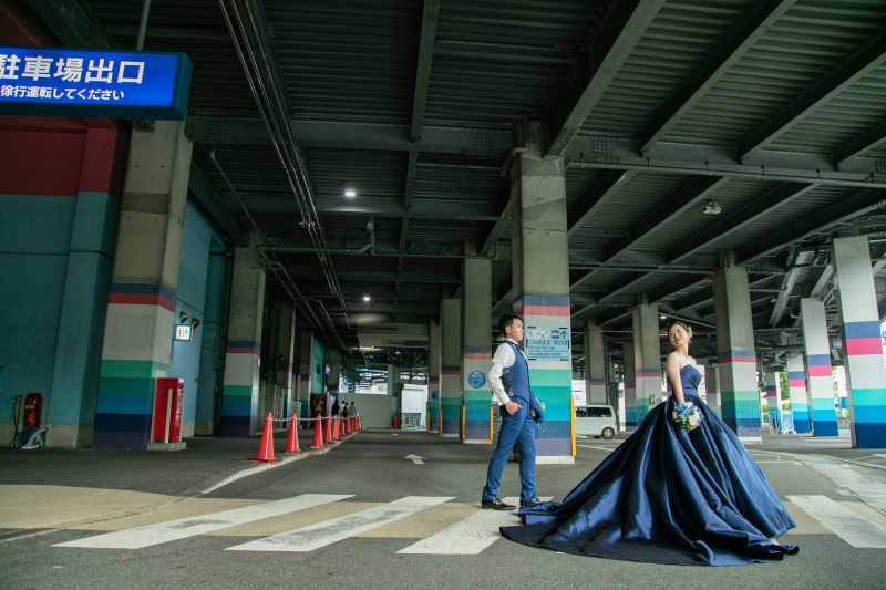駐車場にて