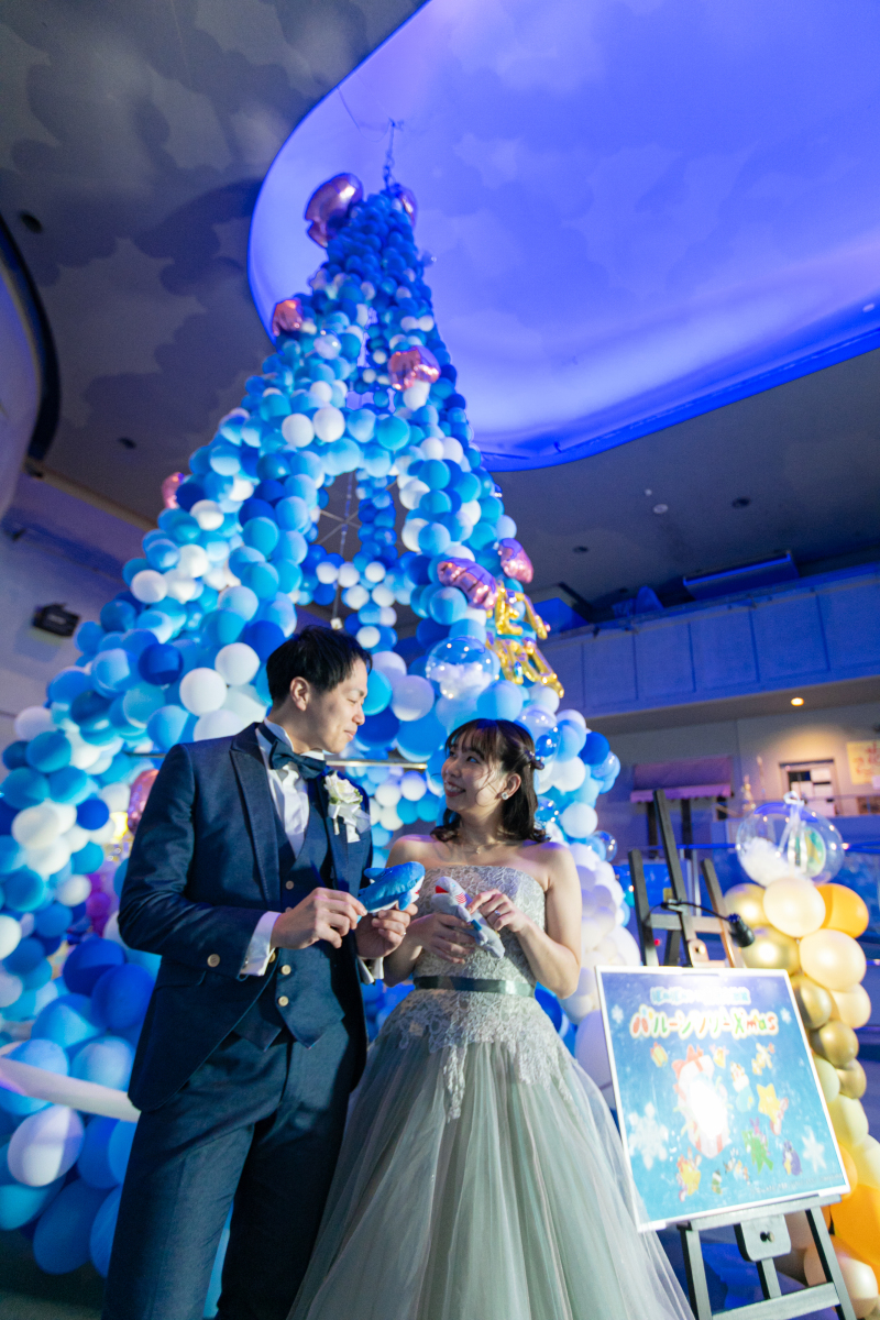 クリスマスツリーの前で♪