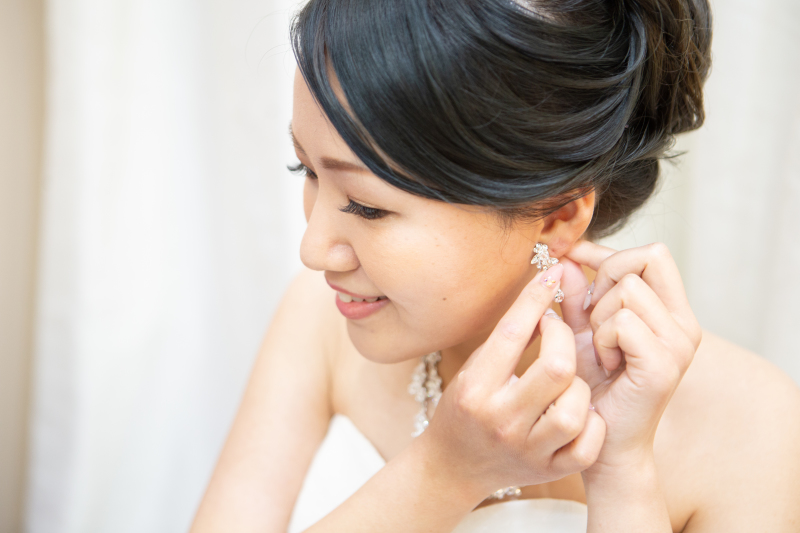 まずは新婦様の支度シーンの撮影から