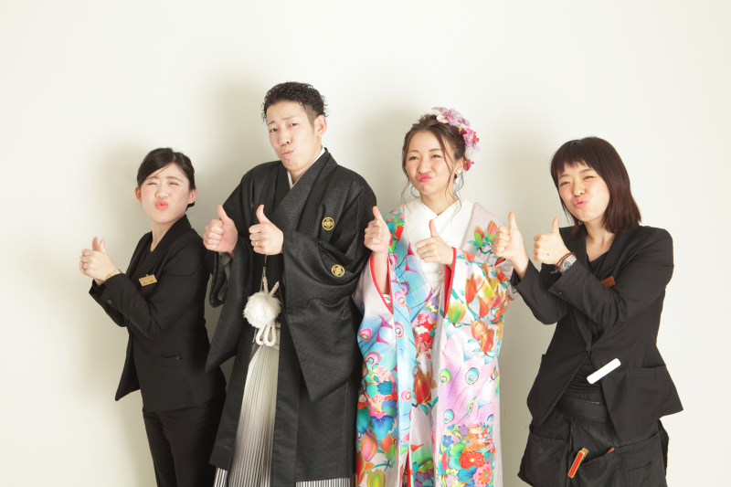 ラストはスタッフとの記念撮影です♪