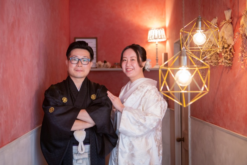 赤い背景コーナー